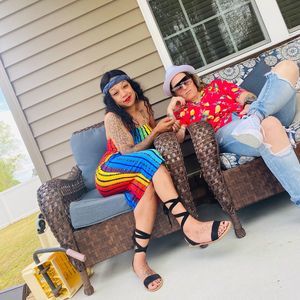 Meet your Posher, Neek